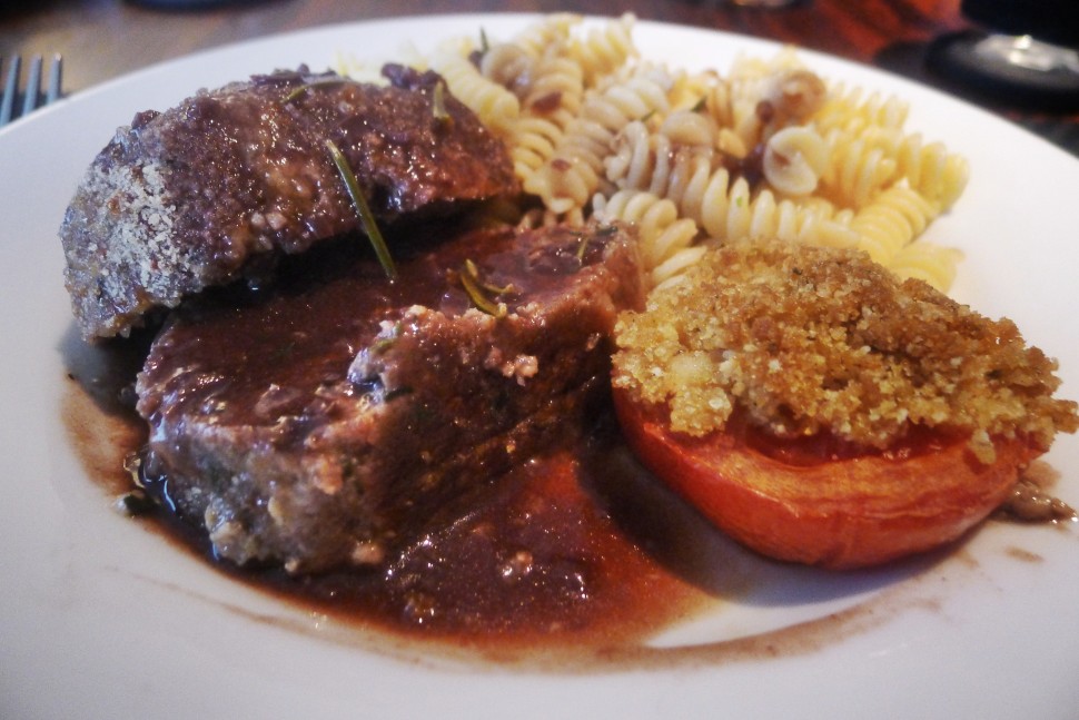 Hackbraten mit Beilagen