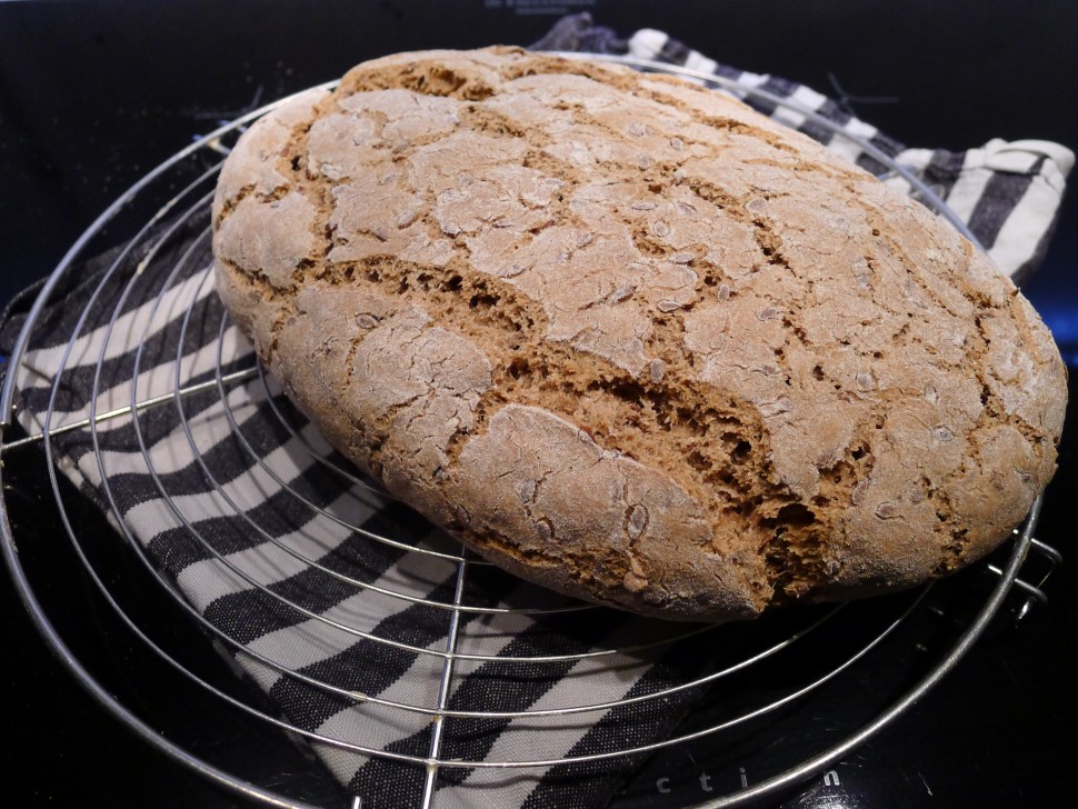 Sauerteigbrot mit Leinsamen